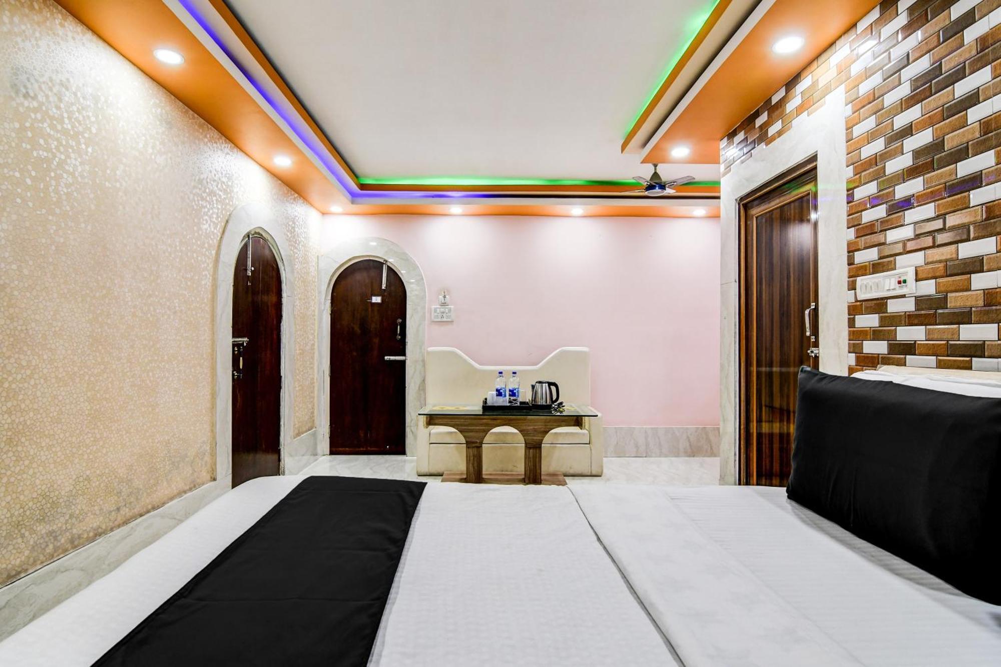 Gauripur  Super Collection O Raj Guest House Near Kolkata Airport מראה חיצוני תמונה