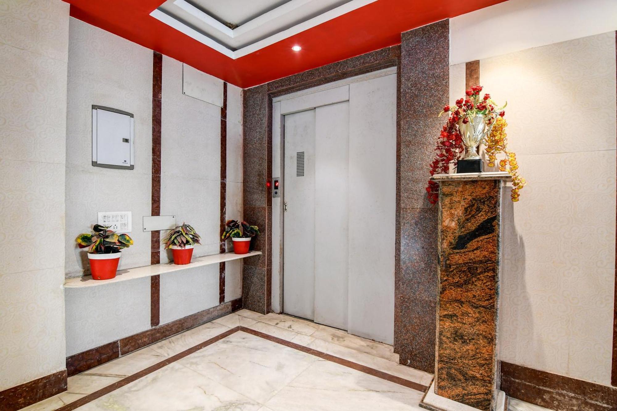 Gauripur  Super Collection O Raj Guest House Near Kolkata Airport מראה חיצוני תמונה