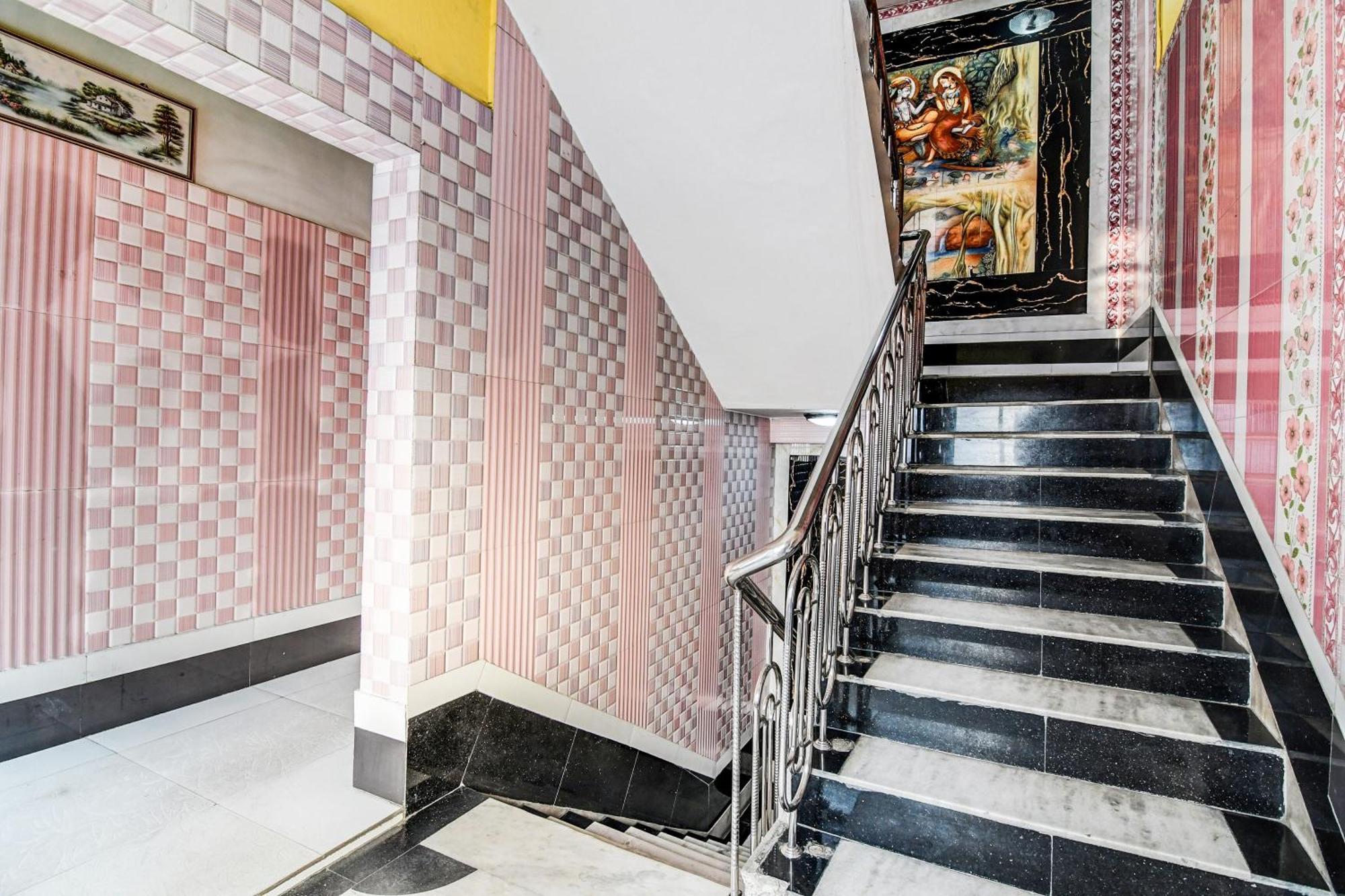 Gauripur  Super Collection O Raj Guest House Near Kolkata Airport מראה חיצוני תמונה