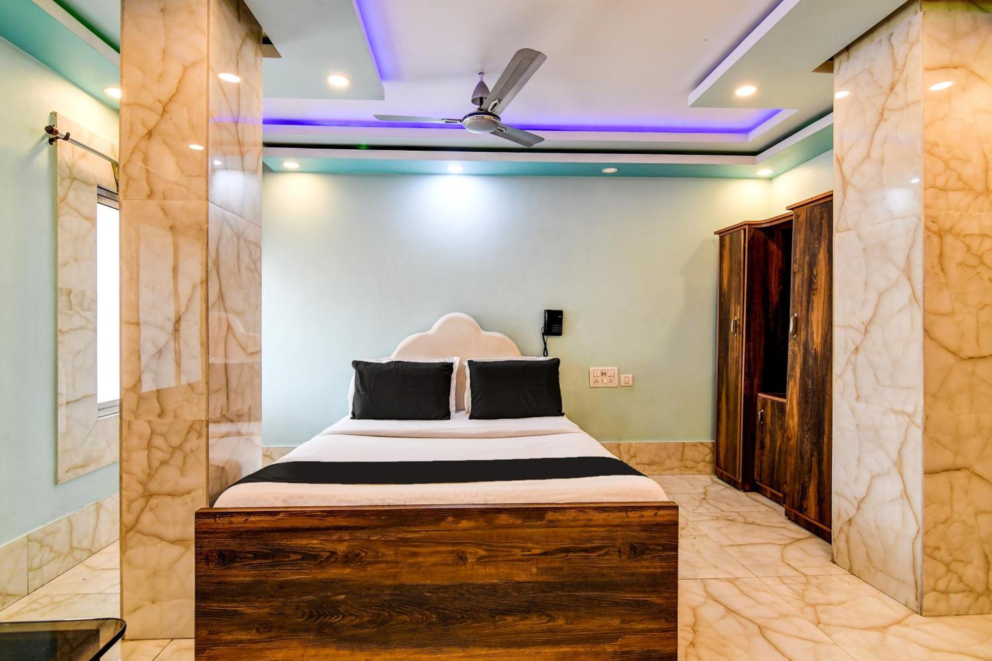 Gauripur  Super Collection O Raj Guest House Near Kolkata Airport מראה חיצוני תמונה